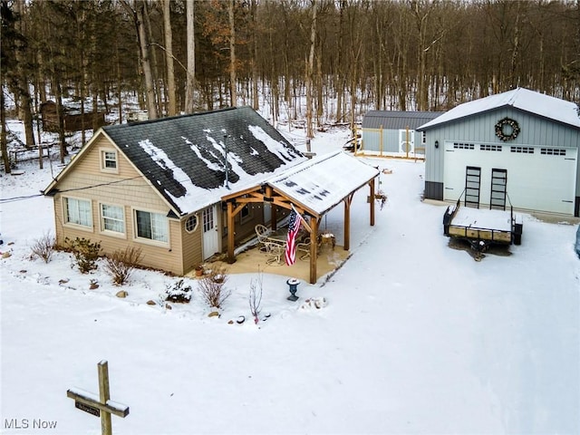 exterior space featuring an outbuilding