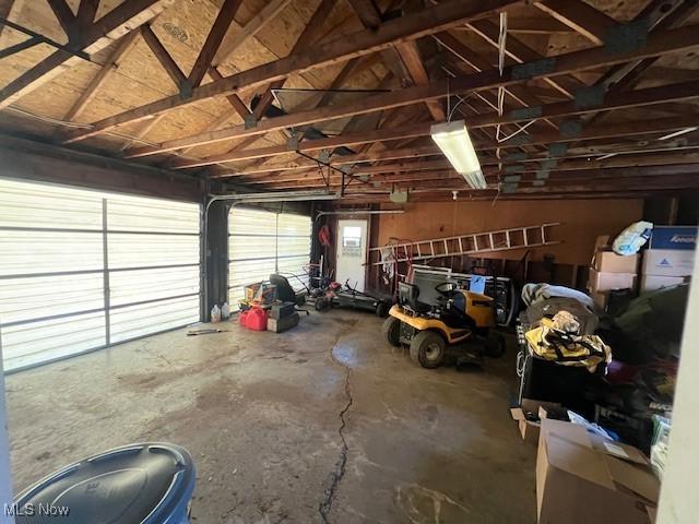 3335 N Maple Ln, Ashtabula, OH 44004 - view of garage