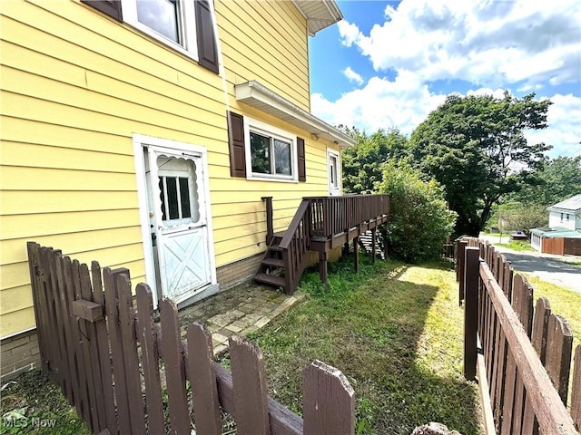 1519 Saint Clair Ave, East Liverpool, OH 43920 - view of yard with stairway