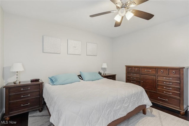 bedroom with ceiling fan