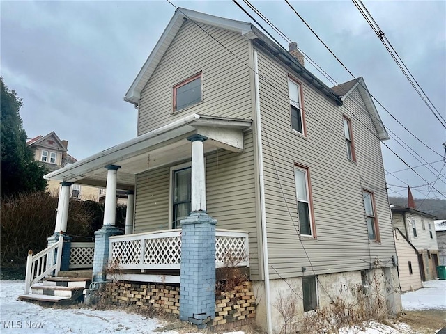 view of front of property with a porch