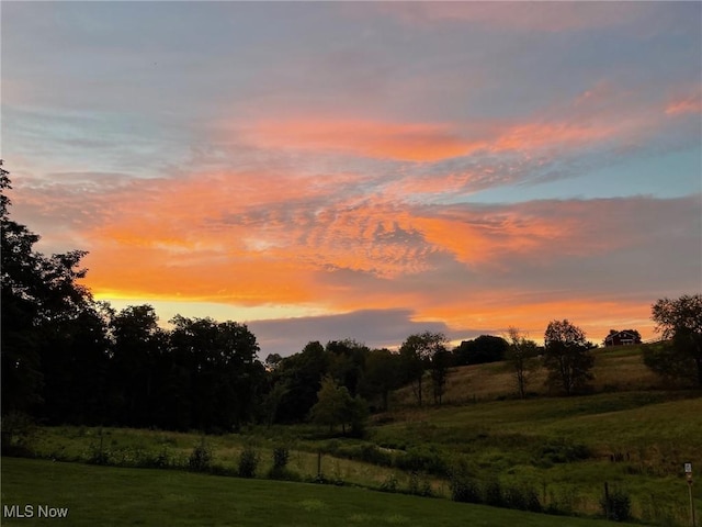 view of nature at dusk