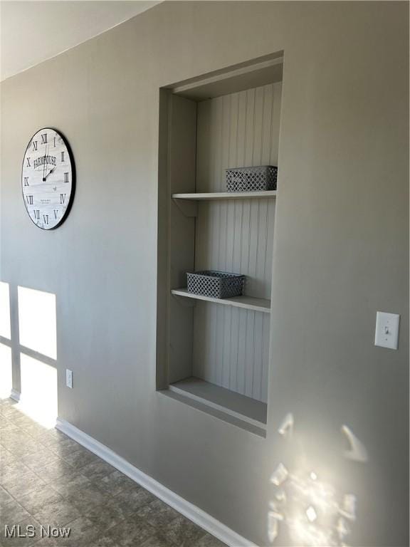 room details featuring baseboards