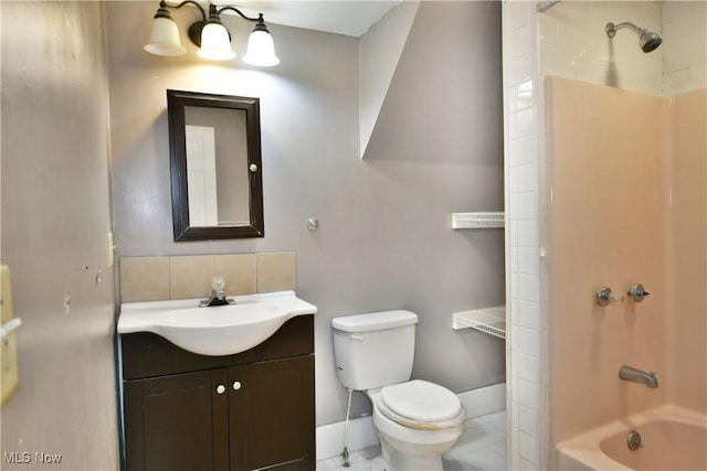 full bathroom featuring bathtub / shower combination, toilet, decorative backsplash, vanity, and baseboards