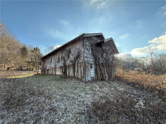 view of home's exterior