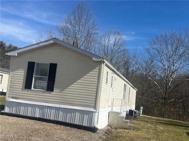 view of home's exterior