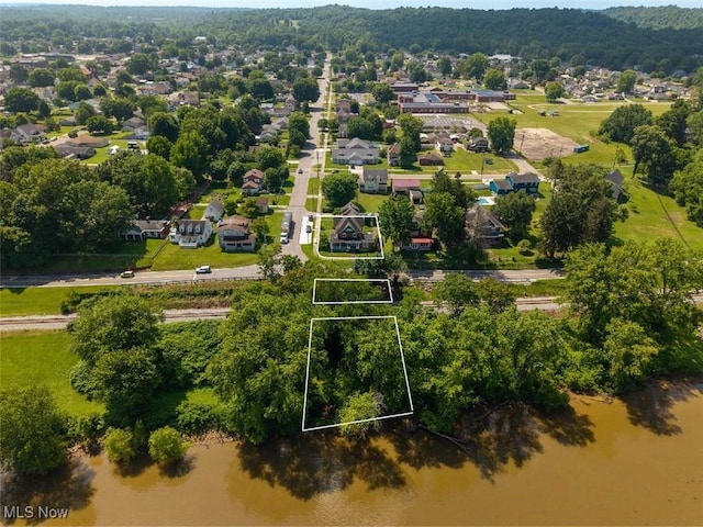 601 W 3rd St, Williamstown, WV 26187 - aerial view of property's location featuring property boundaries highlighted and a nearby body of water