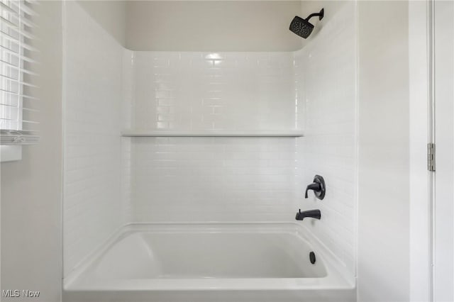 full bath with shower / bathing tub combination