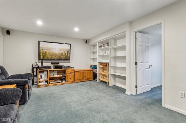 living area featuring baseboards, carpet flooring, and recessed lighting