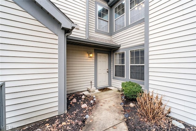 225 N Bayshore Dr Unit 3, Columbiana, OH 44408 - property entrance