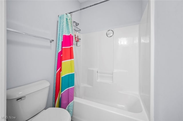 10565 Valley View Rd, Sagamore Hills, OH 44067 - full bathroom with toilet and shower / bath combination with curtain