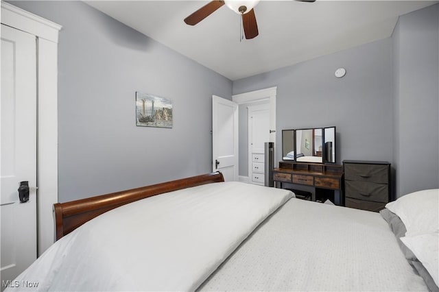 bedroom featuring a ceiling fan