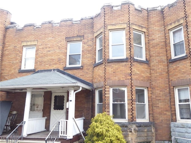 view of townhome / multi-family property