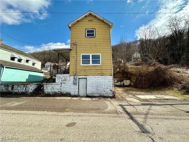 546 Rose St, Follansbee, WV 26037 - view of back of property
