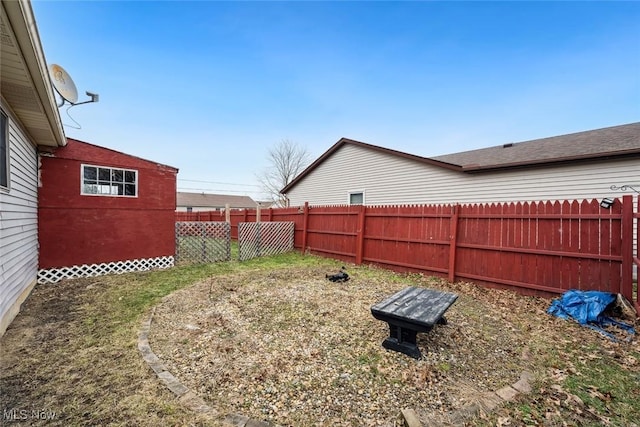 view of yard featuring fence