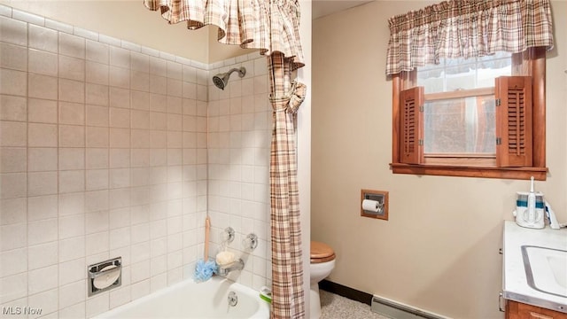 full bathroom featuring shower / tub combo with curtain, toilet, a baseboard heating unit, vanity, and baseboards