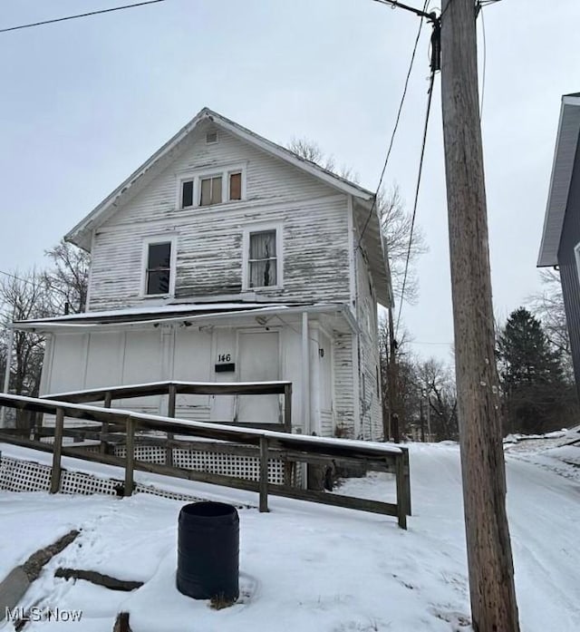 view of front of house