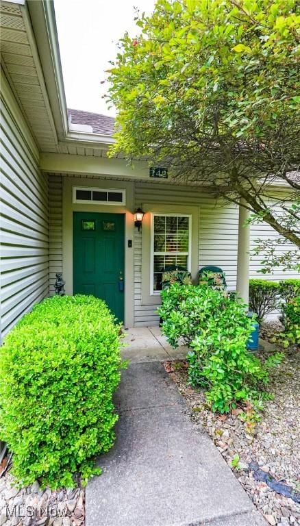 142 Wilcox Rd, Austintown, OH 44515 - view of property entrance