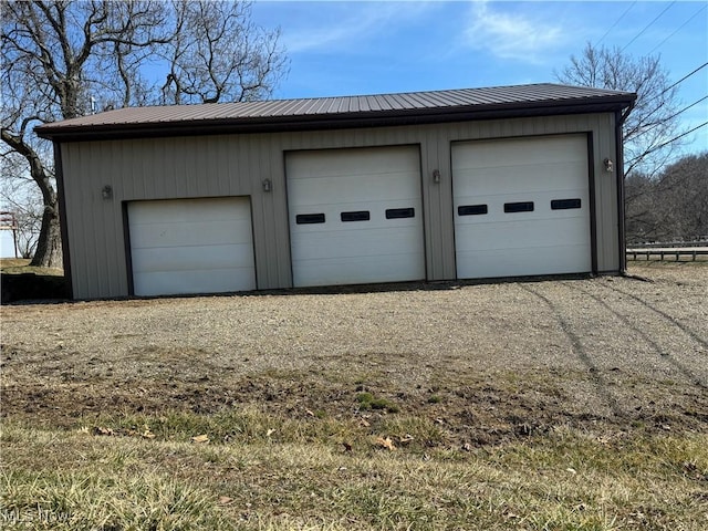 view of detached garage