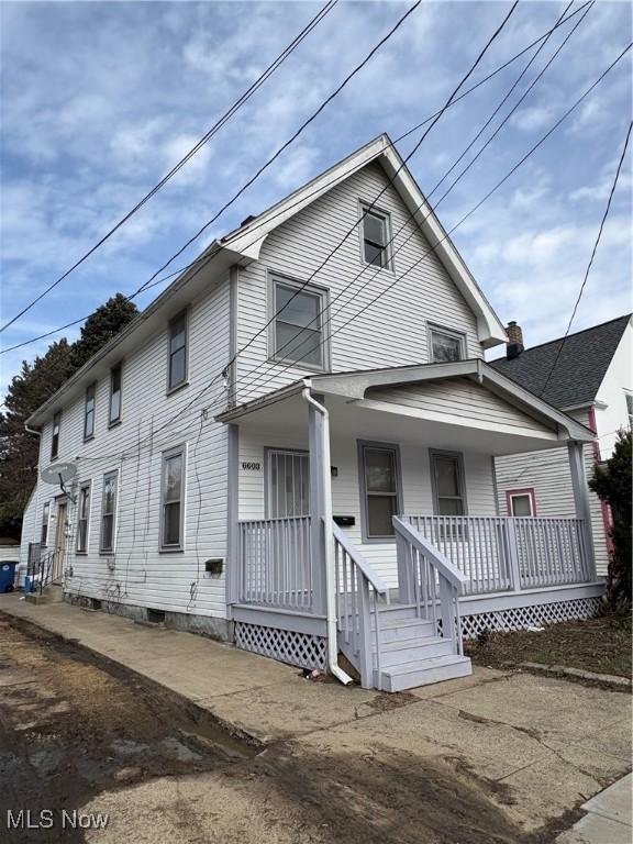 view of front of home with covered porch