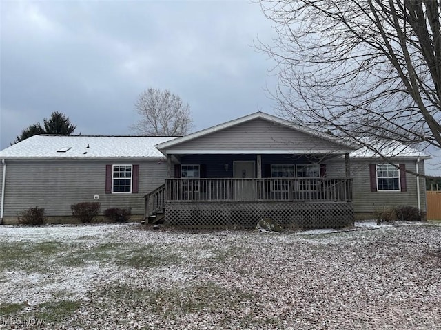 view of front of property featuring covered porch