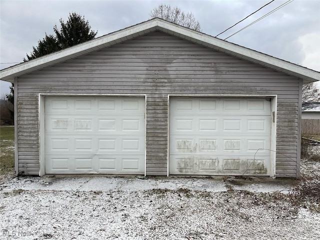 view of detached garage