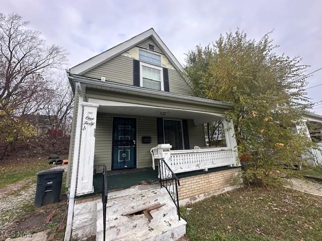 view of front of house with covered porch