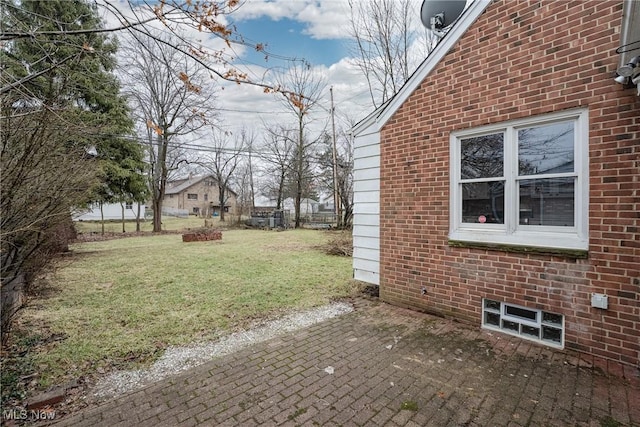 view of yard with a patio