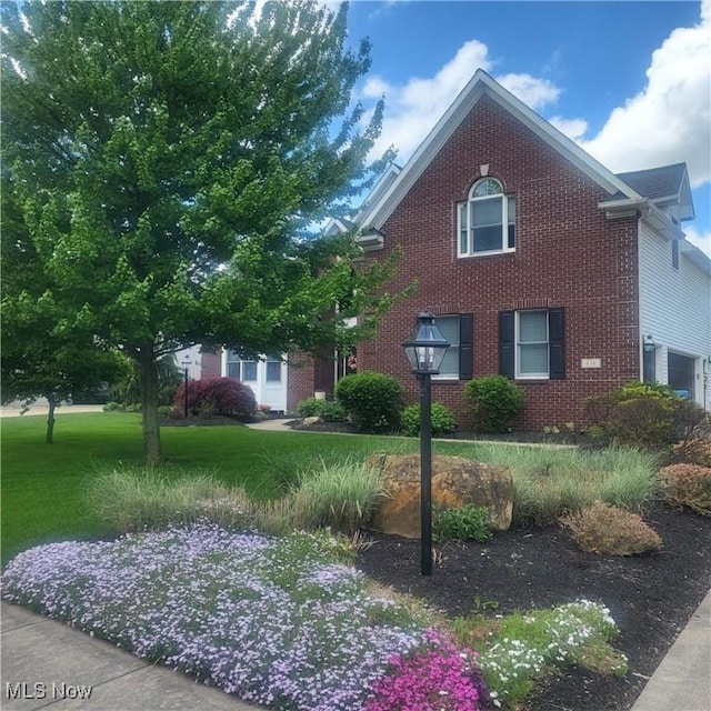 616 Coventry Pl, Amherst, OH 44001