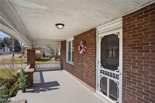 view of patio / terrace with covered porch