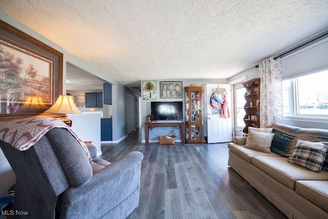 10684 Barcus Ave NE, Alliance, OH 44601 - living room with a textured ceiling, wood finished floors, and baseboards
