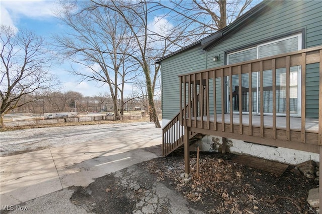 exterior space featuring driveway