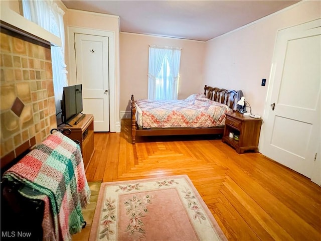 4109 Grand Central Ave, Vienna, WV 26105 - bedroom with ornamental molding