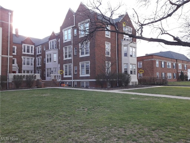 view of building exterior