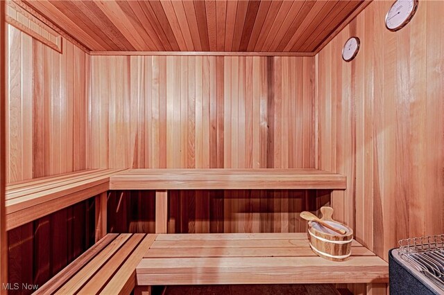 view of sauna / steam room