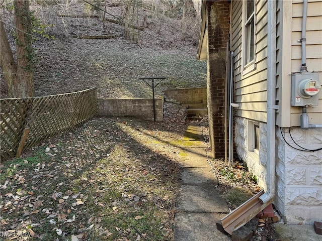 view of yard featuring fence