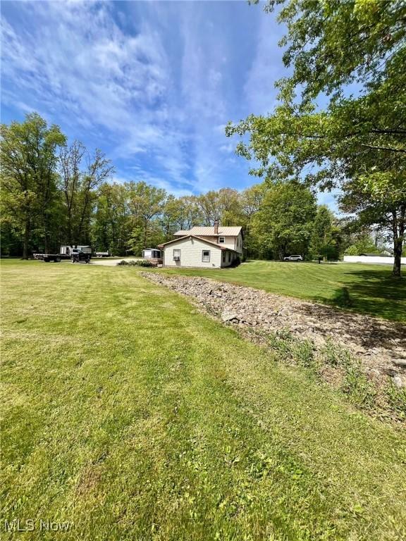 1025 Ohltown Rd, Youngstown, OH 44515 - view of green lawn
