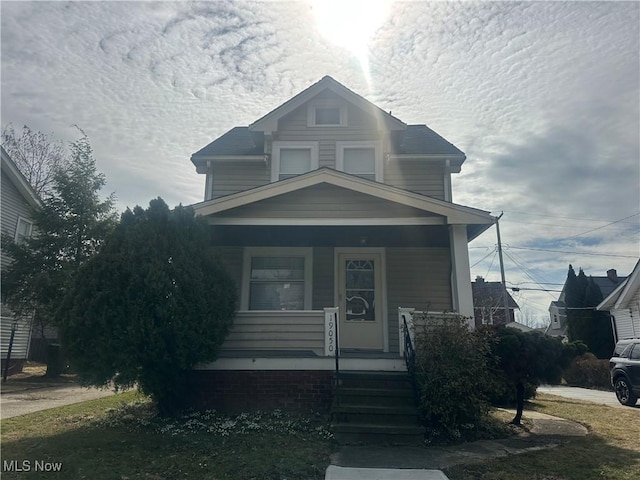 view of front of house featuring a porch