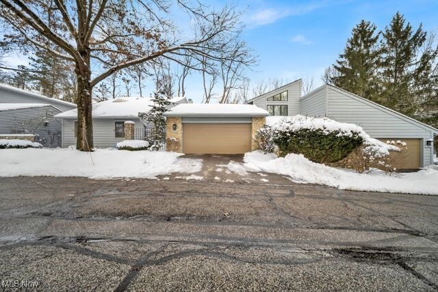 3755 Walnut Ct Unit G3, Orange, OH 44022 - photo 5