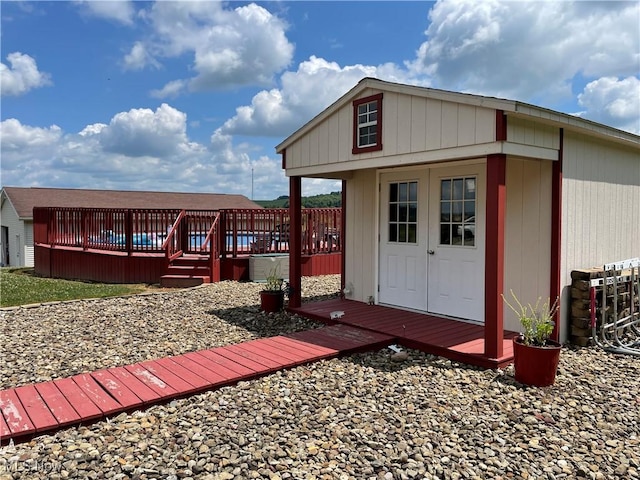 view of outbuilding featuring an outbuilding