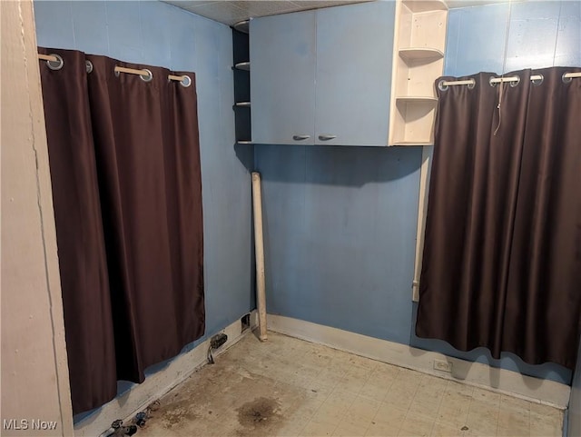 bathroom featuring tile patterned floors