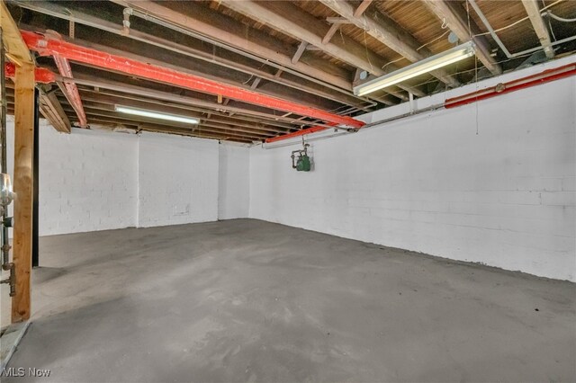3327 Bradford Rd, Cleveland Heights, OH 44118 - photo 30