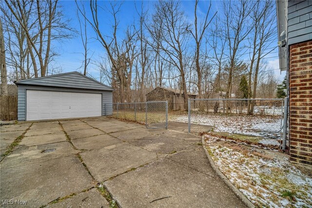 3327 Bradford Rd, Cleveland Heights, OH 44118 - photo 31