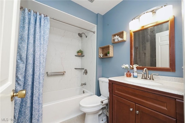 bathroom featuring shower / bath combo with shower curtain, vanity, and toilet