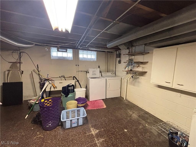 basement featuring independent washer and dryer