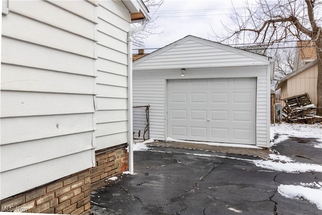 view of detached garage