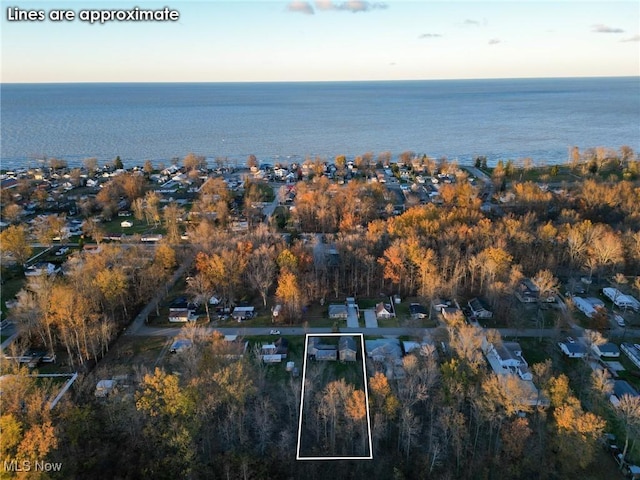 5192 University Dr, Geneva, OH 44041 - birds eye view of property featuring a water view