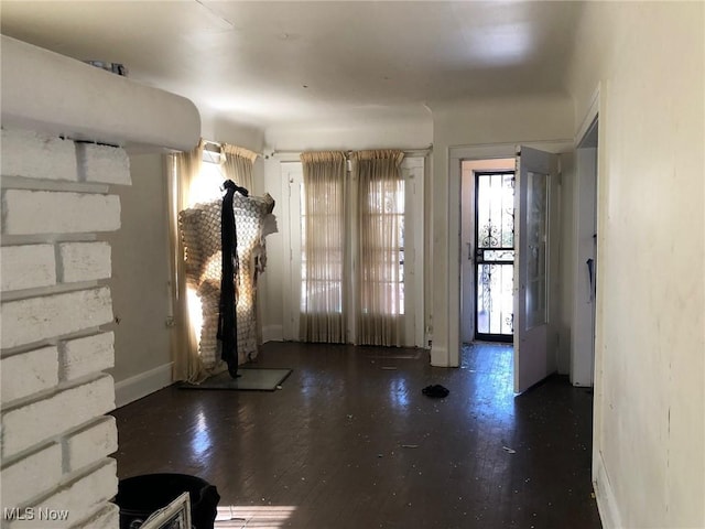 entrance foyer with baseboards