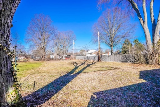 view of yard featuring fence