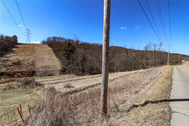 Listing photo 2 for 0 Locust Hill Rd, Chester WV 26034